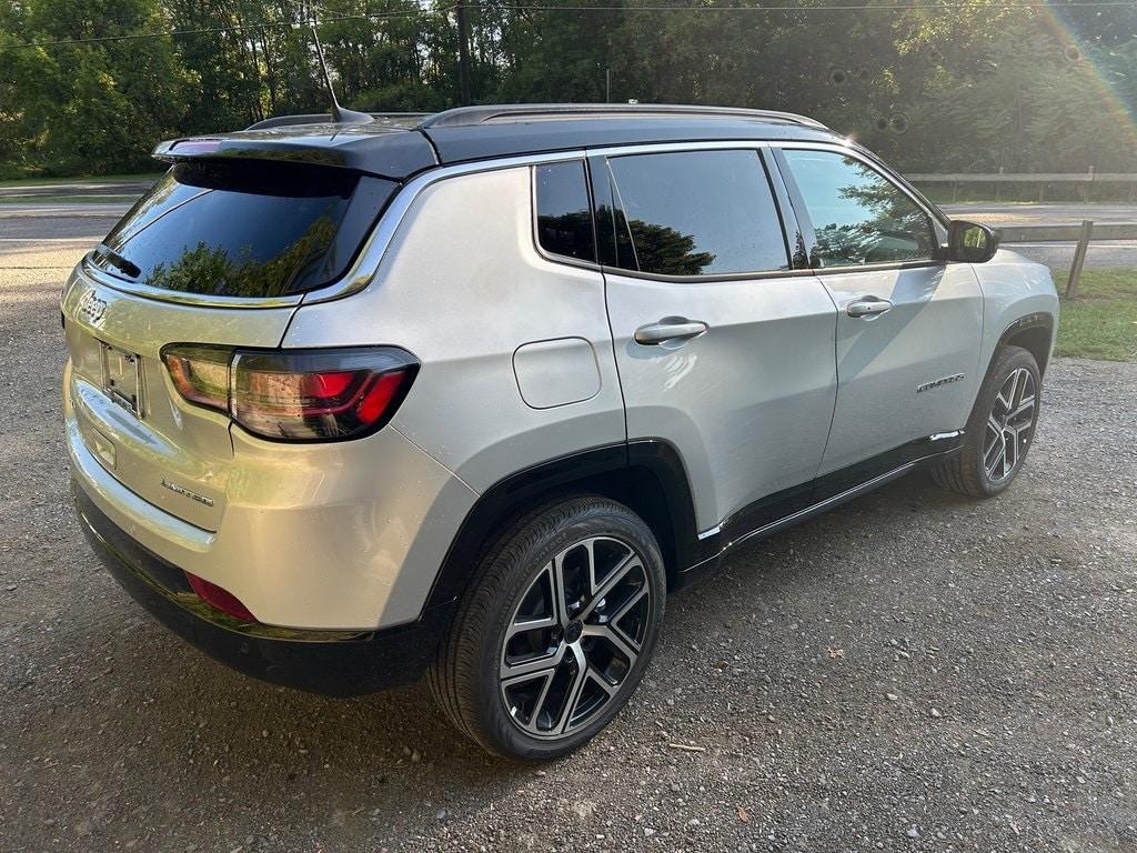 new 2025 Jeep Compass car, priced at $36,999