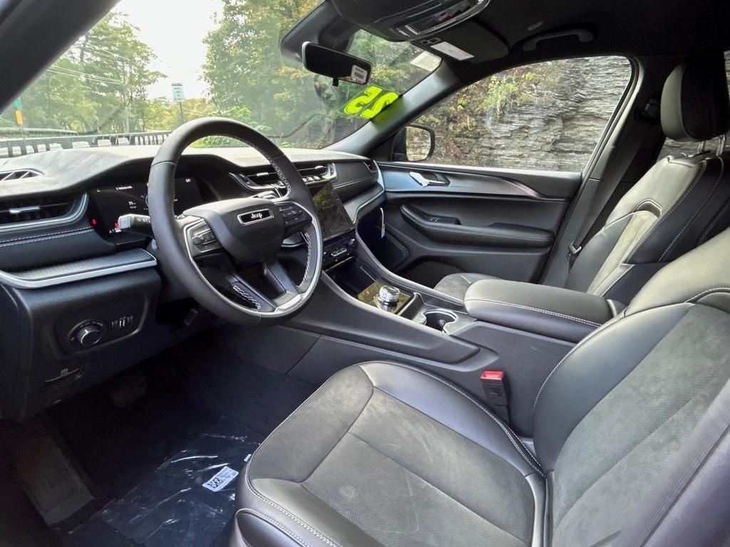 new 2025 Jeep Grand Cherokee L car, priced at $47,992