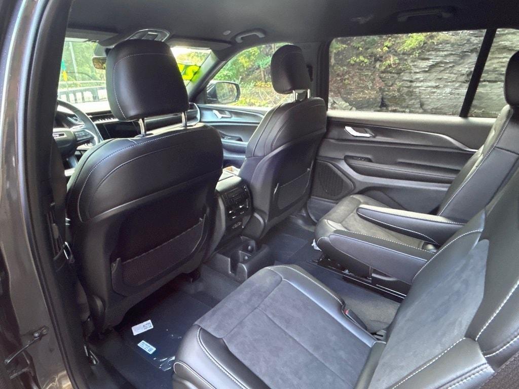 new 2025 Jeep Grand Cherokee L car, priced at $47,992