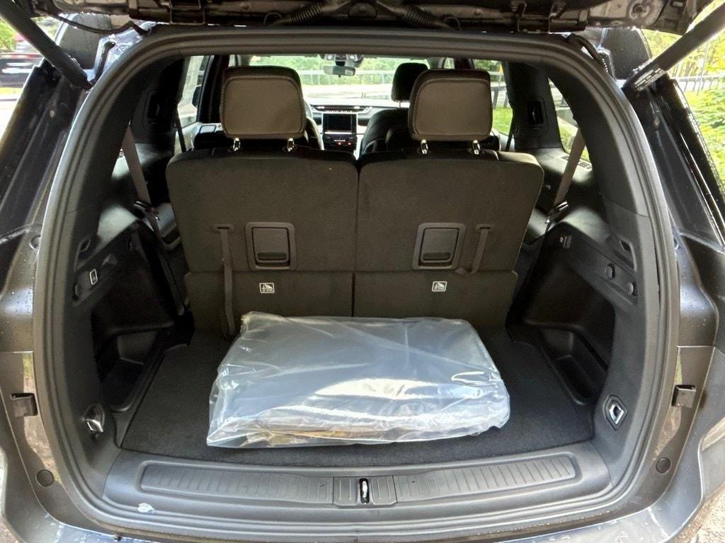 new 2025 Jeep Grand Cherokee L car, priced at $47,992