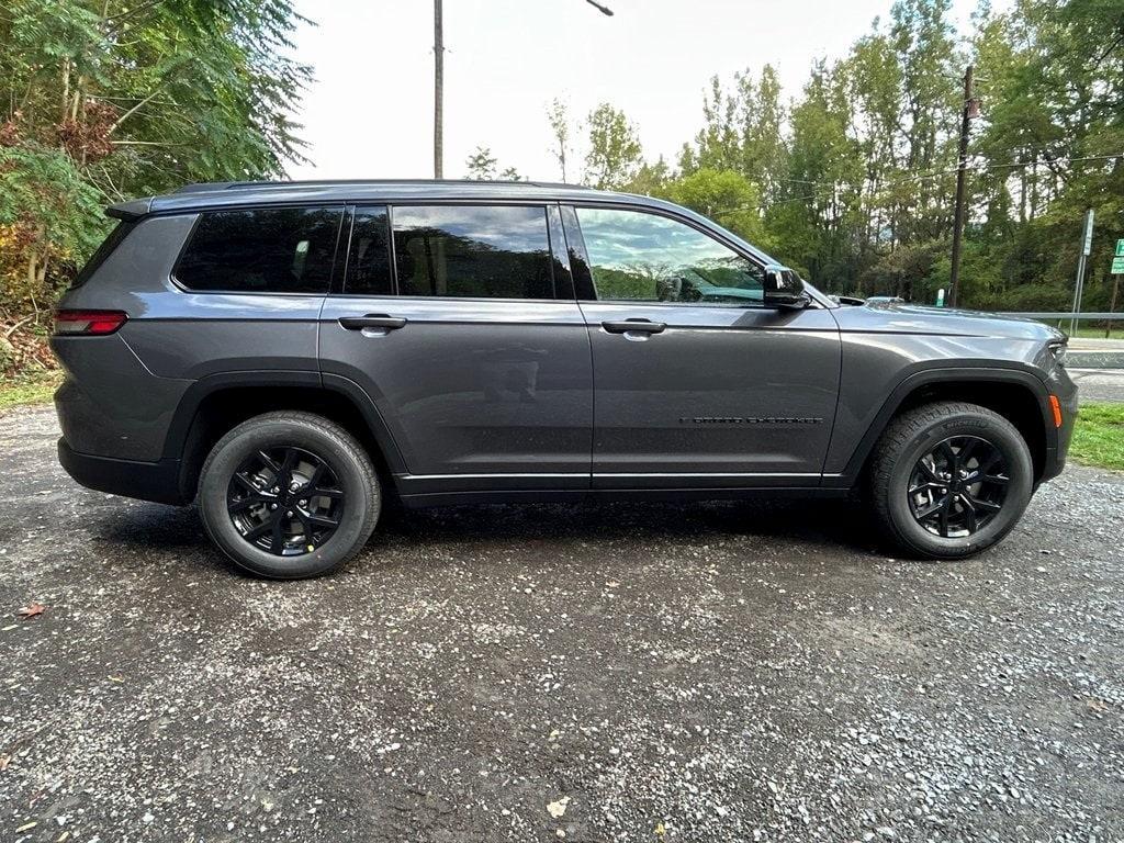 new 2025 Jeep Grand Cherokee L car, priced at $47,992