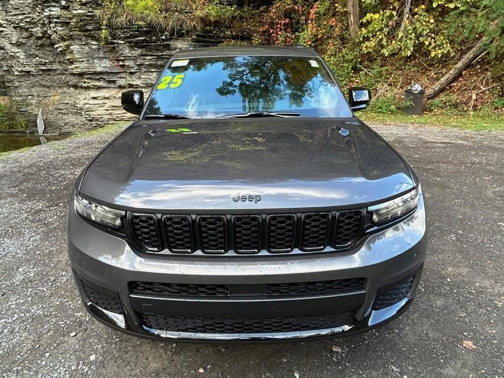 new 2025 Jeep Grand Cherokee L car, priced at $47,992
