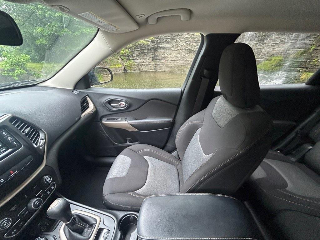 used 2018 Jeep Cherokee car, priced at $17,999