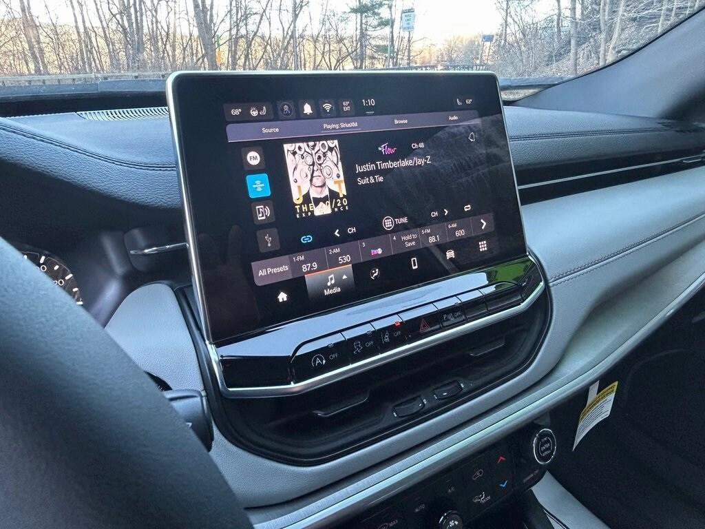 new 2025 Jeep Compass car, priced at $33,526