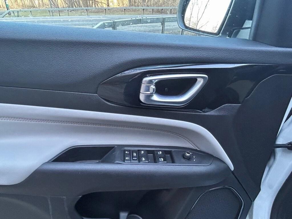 new 2025 Jeep Compass car, priced at $33,526