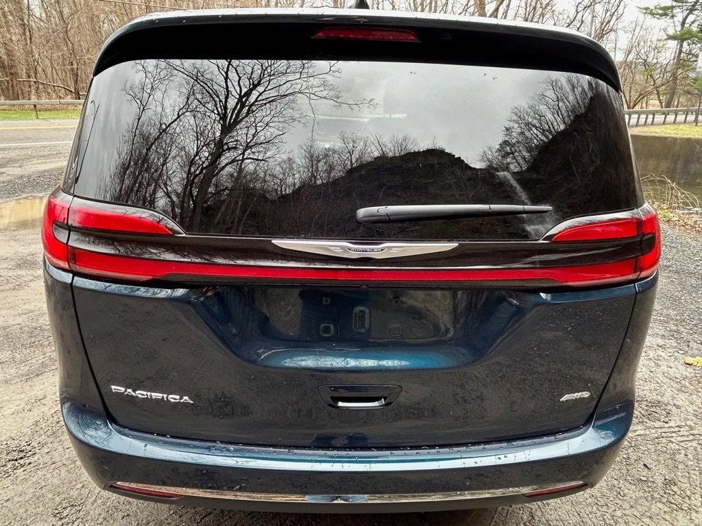 new 2025 Chrysler Pacifica car, priced at $47,935
