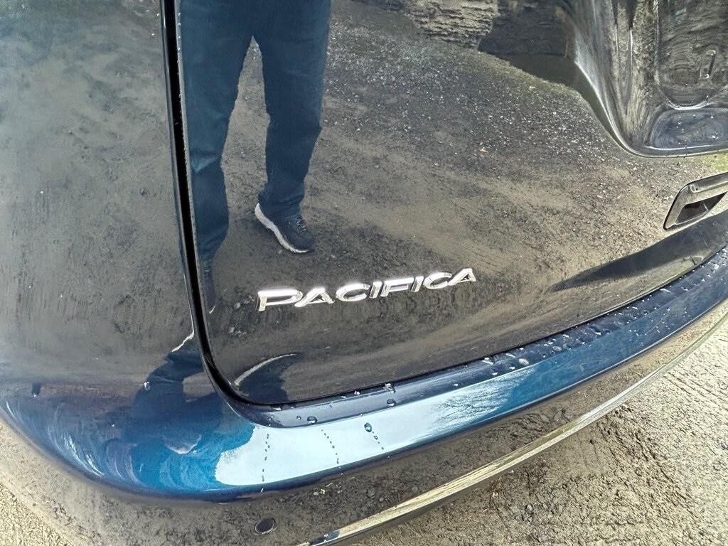new 2025 Chrysler Pacifica car, priced at $47,935