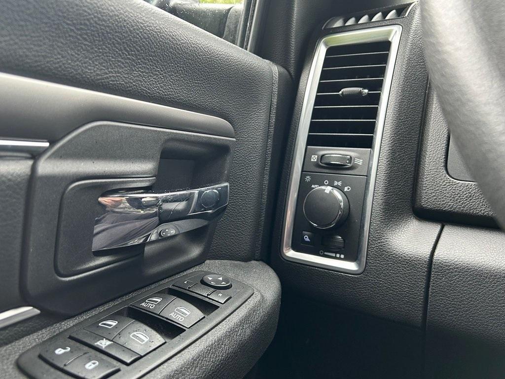 used 2021 Ram 1500 Classic car, priced at $31,999