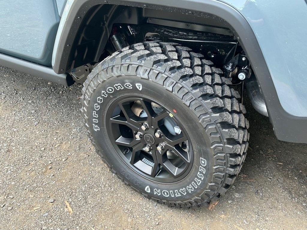 new 2025 Jeep Gladiator car, priced at $50,337
