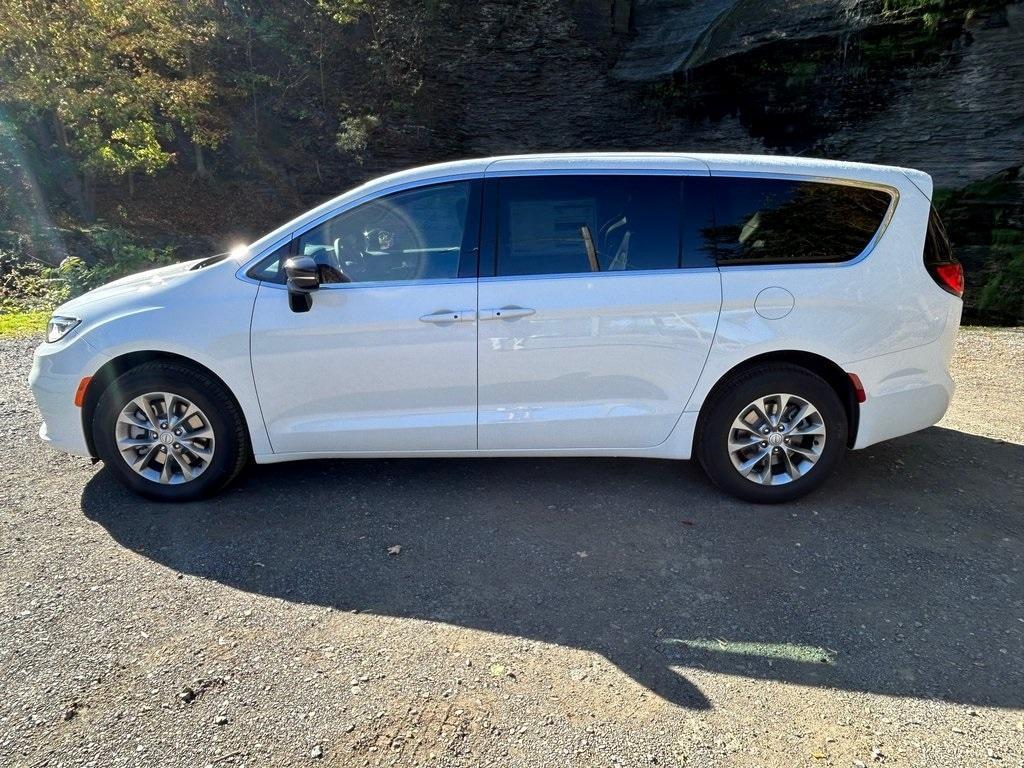 new 2026 Chrysler Pacifica car, priced at $47,626