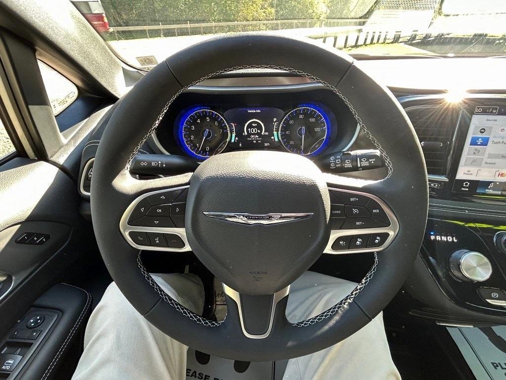 new 2026 Chrysler Pacifica car, priced at $47,626