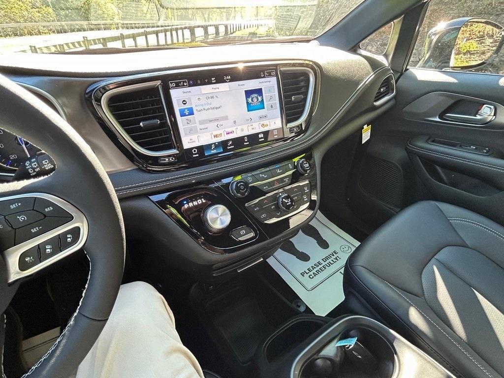 new 2026 Chrysler Pacifica car, priced at $47,626