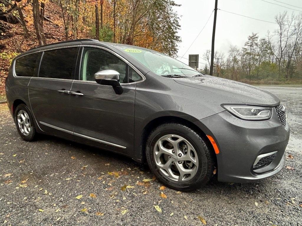 used 2023 Chrysler Pacifica car, priced at $30,999