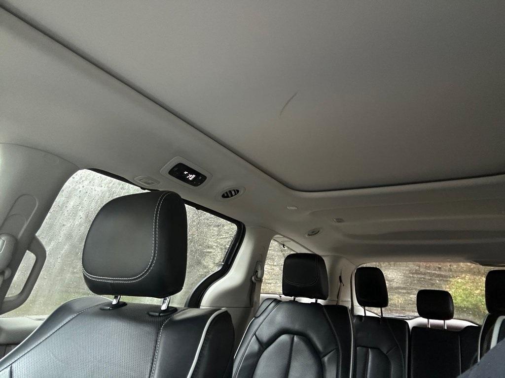 used 2023 Chrysler Pacifica car, priced at $30,999