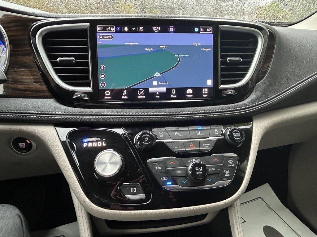 used 2023 Chrysler Pacifica car, priced at $30,999