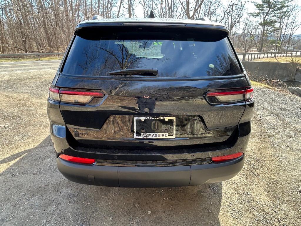 new 2025 Jeep Grand Cherokee L car, priced at $40,092
