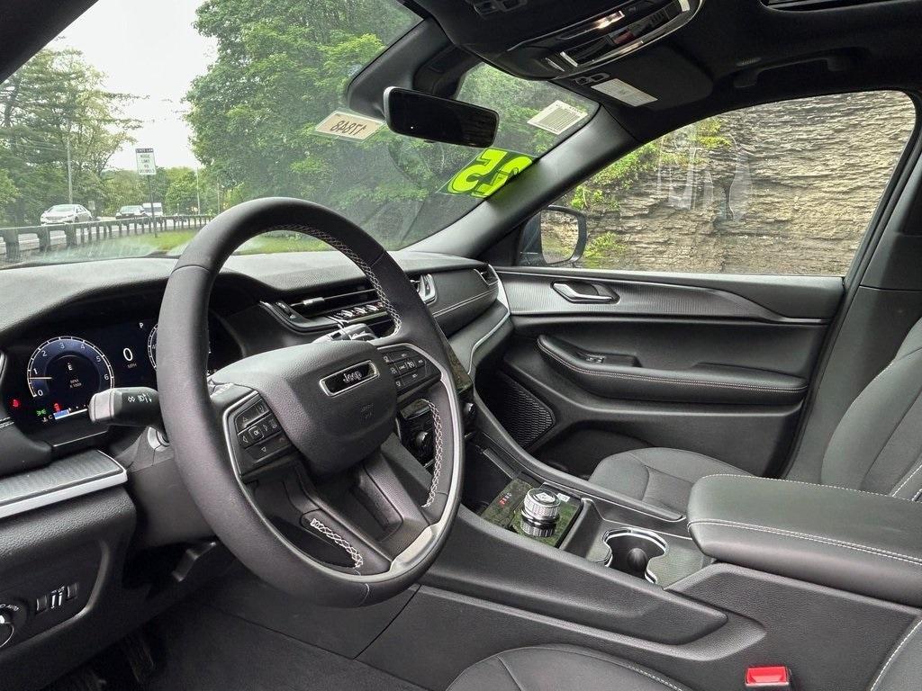 new 2025 Jeep Grand Cherokee L car, priced at $44,350