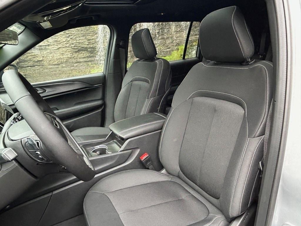 new 2025 Jeep Grand Cherokee L car, priced at $44,350