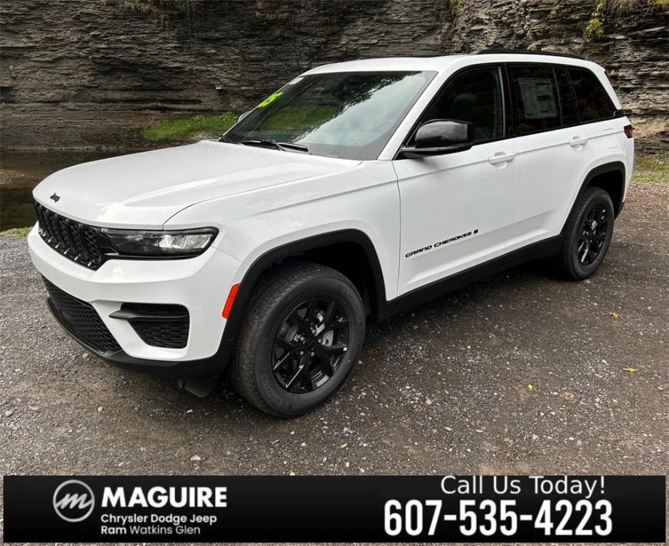 new 2025 Jeep Grand Cherokee car, priced at $45,050