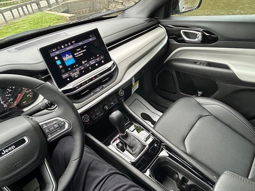 new 2025 Jeep Compass car, priced at $34,435