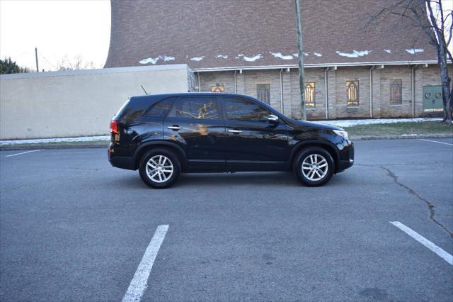 used 2015 Kia Sorento car, priced at $9,990