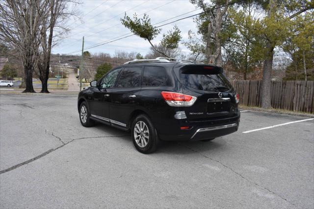 used 2013 Nissan Pathfinder car, priced at $9,990