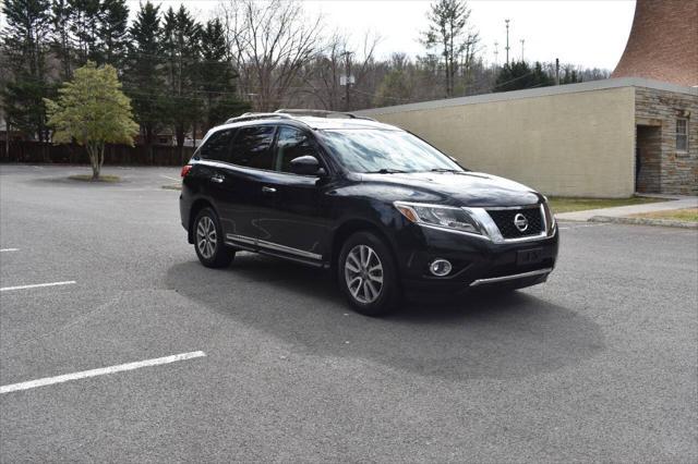 used 2013 Nissan Pathfinder car, priced at $9,990