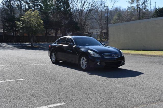 used 2015 INFINITI Q40 car, priced at $14,990