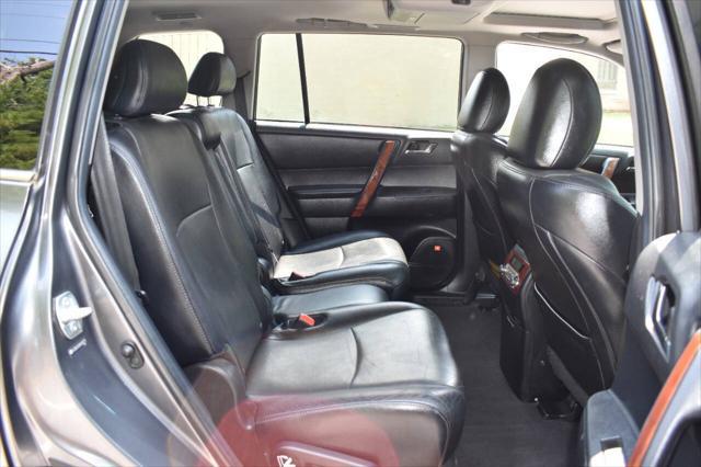 used 2011 Toyota Highlander car, priced at $12,990