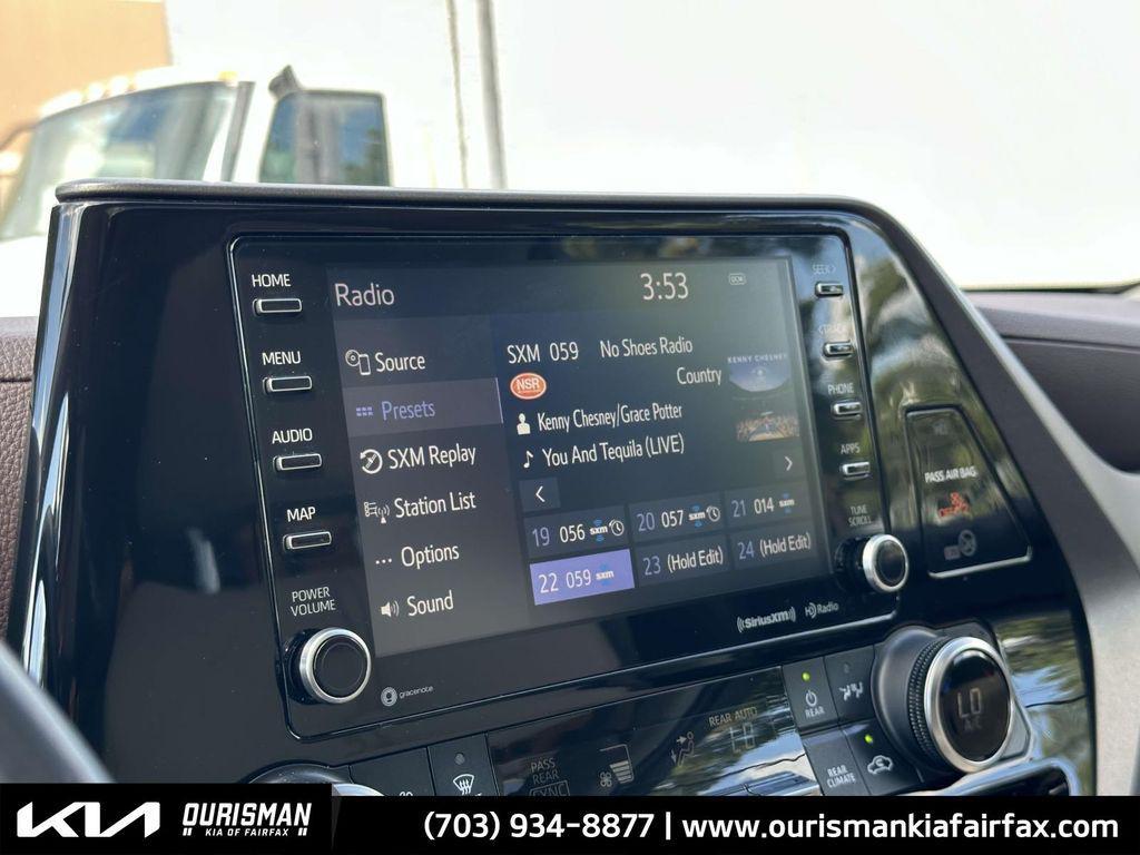 used 2021 Toyota Highlander Hybrid car, priced at $37,500