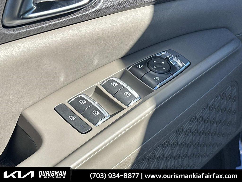 new 2026 Kia Carnival Hybrid car, priced at $43,228