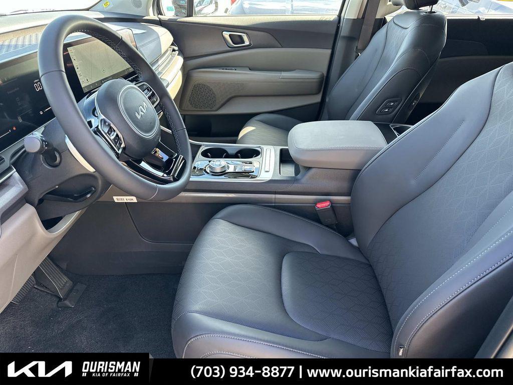 new 2026 Kia Carnival Hybrid car, priced at $43,228