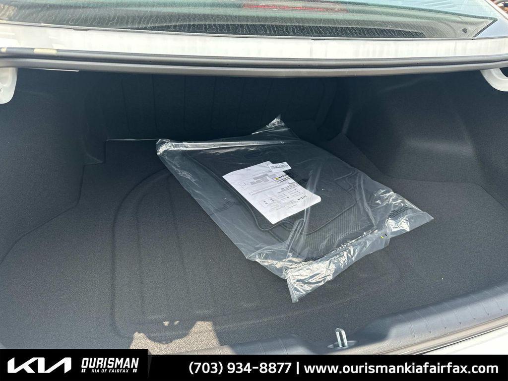 new 2025 Kia K4 car, priced at $21,300