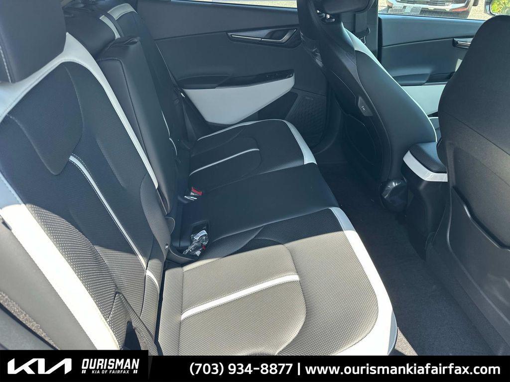 new 2025 Kia EV6 car, priced at $59,000