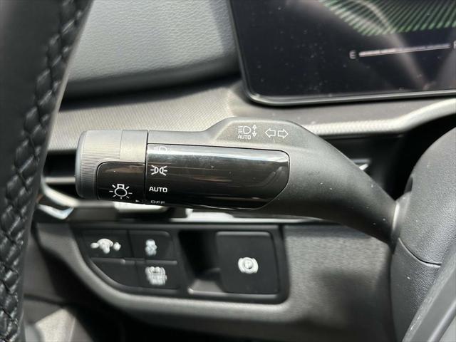 new 2026 Kia Sportage Hybrid car, priced at $32,380