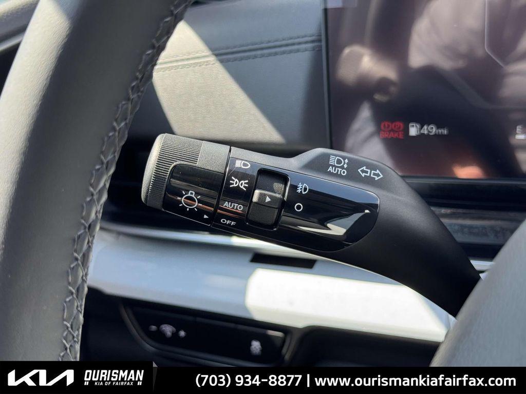 new 2025 Kia Carnival car, priced at $51,500