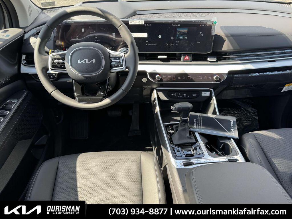 new 2025 Kia Carnival car, priced at $51,500