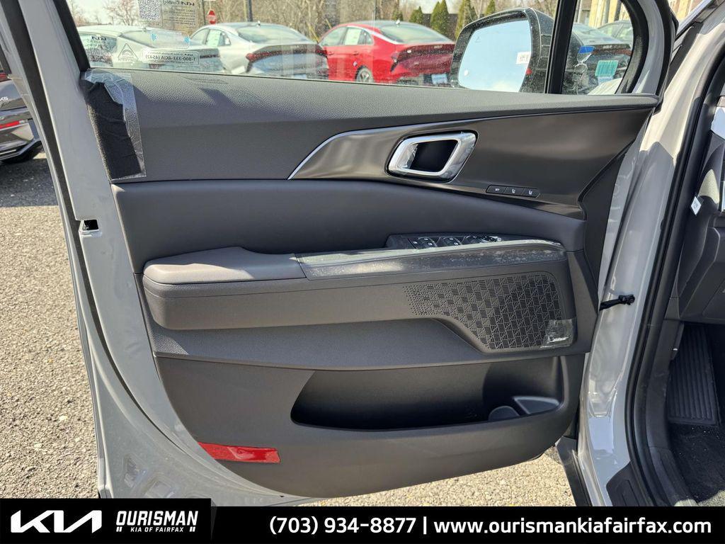 new 2025 Kia Carnival car, priced at $51,500