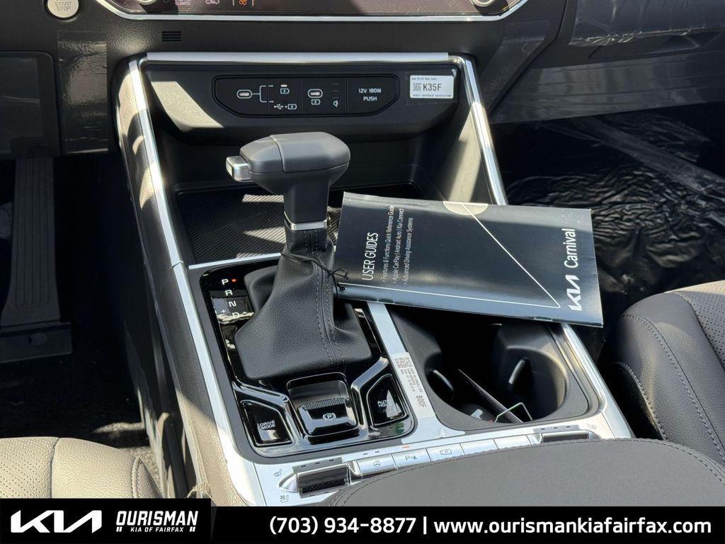 new 2025 Kia Carnival car, priced at $51,500