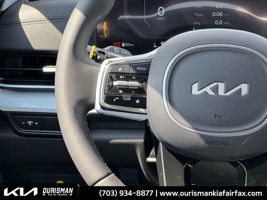 new 2025 Kia Carnival car, priced at $51,500