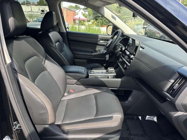used 2024 Nissan Pathfinder car, priced at $35,500