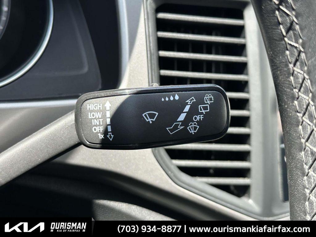 used 2021 Volkswagen Atlas car, priced at $19,000