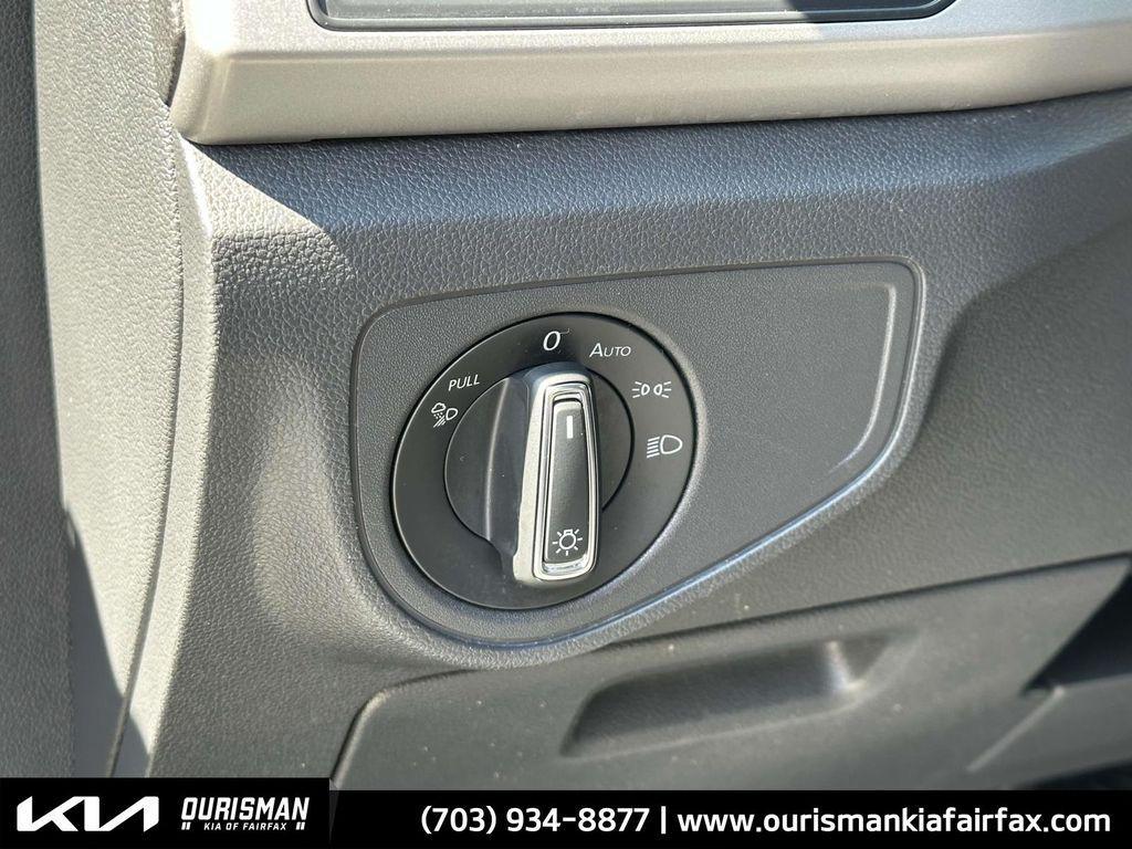 used 2021 Volkswagen Atlas car, priced at $19,000