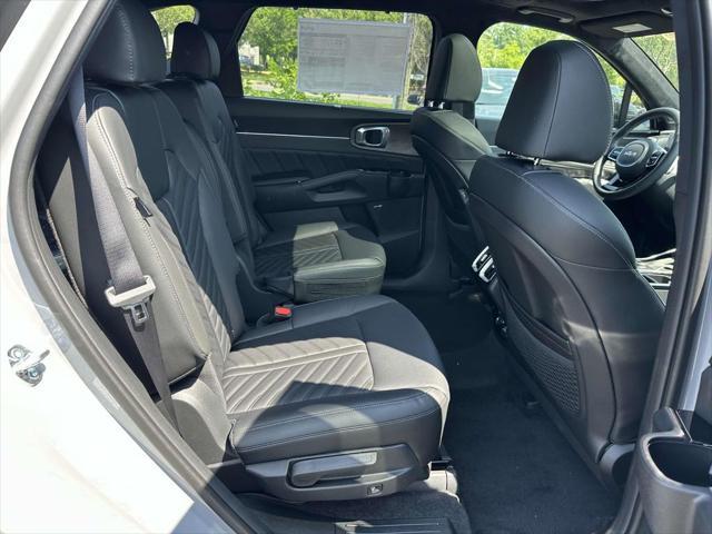 new 2025 Kia Sorento car, priced at $47,765