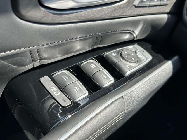 new 2025 Kia Sorento car, priced at $47,765