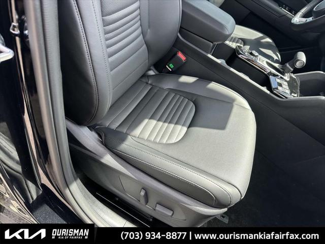 new 2025 Kia Sportage car, priced at $37,210