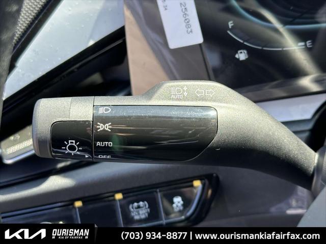 new 2025 Kia Niro car, priced at $26,910