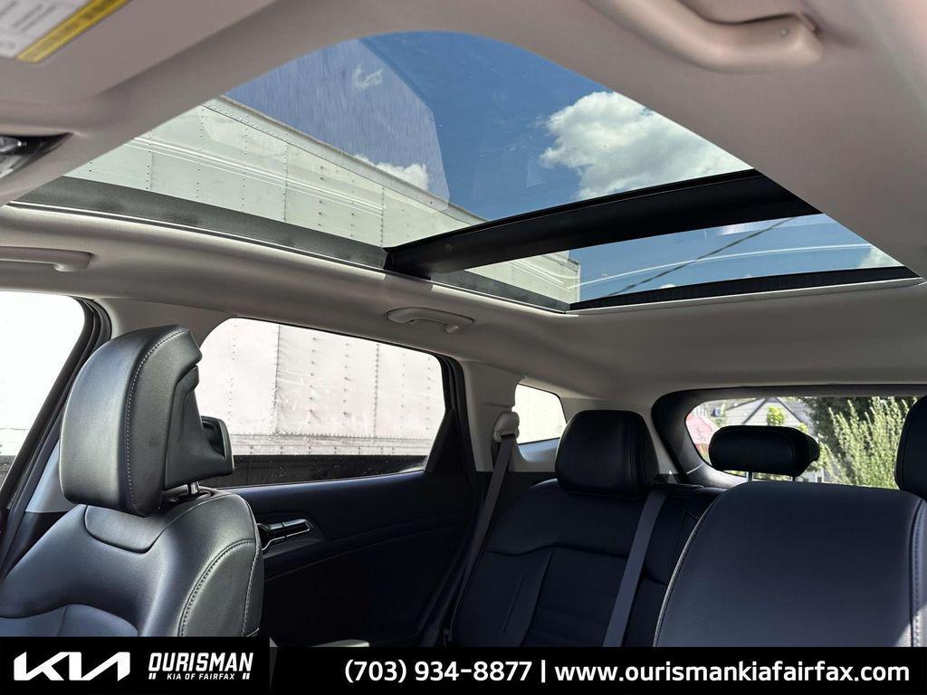 used 2023 Kia Sportage Hybrid car, priced at $30,900