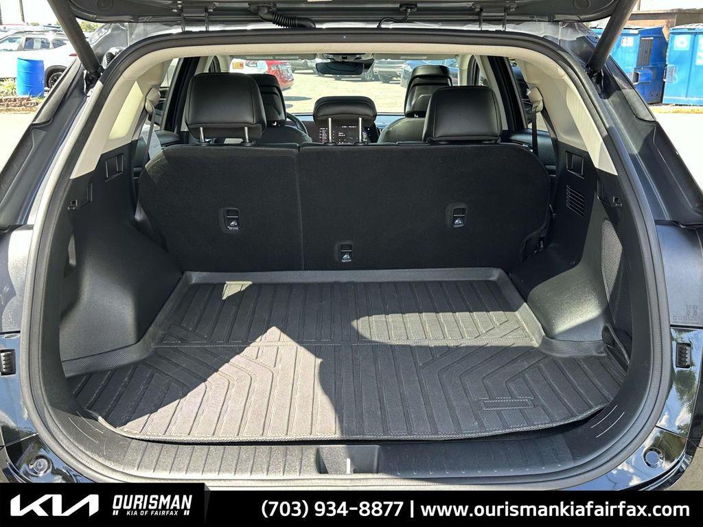used 2023 Kia Sportage Hybrid car, priced at $30,900
