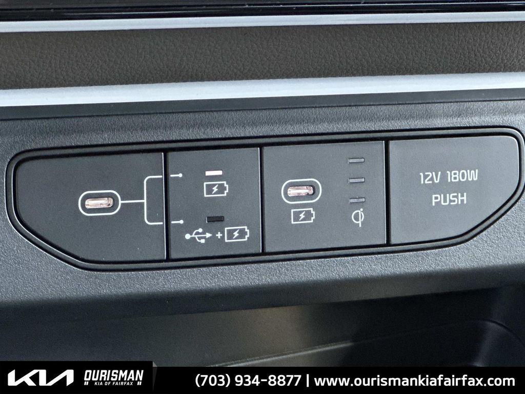 new 2026 Kia Carnival Hybrid car, priced at $43,395